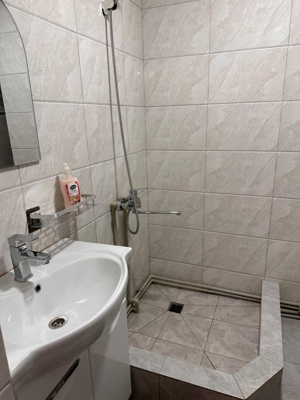 Bed and Breakfast Pamko Naryn Екстер'єр фото