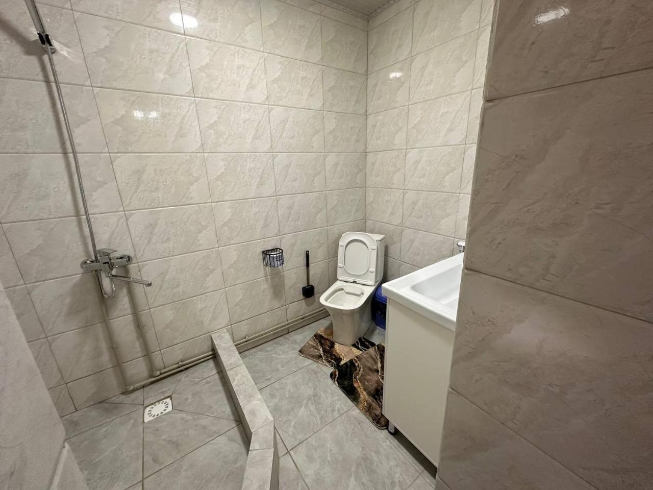 Bed and Breakfast Pamko Naryn Екстер'єр фото