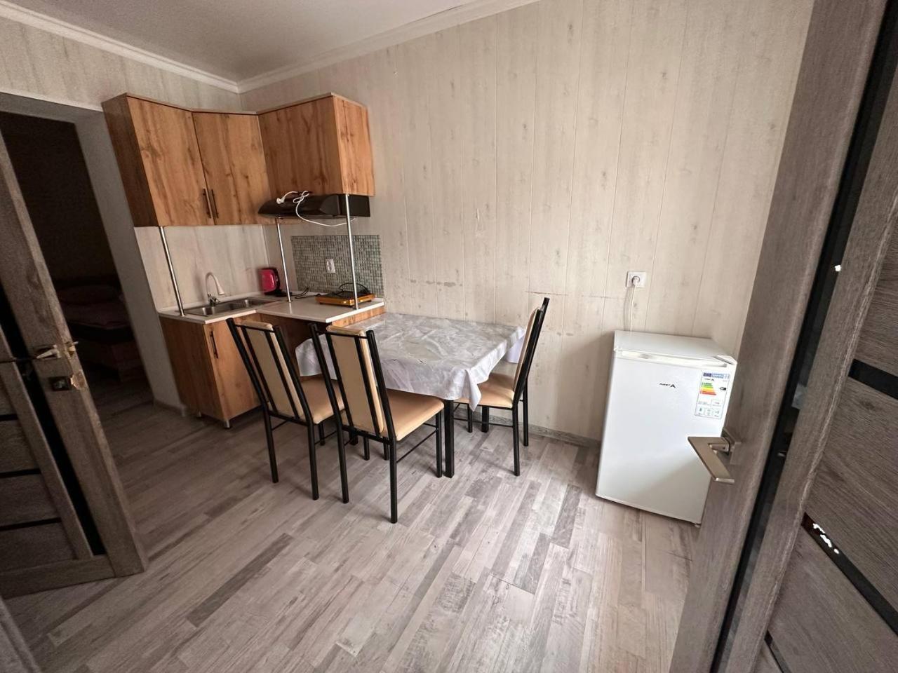 Bed and Breakfast Pamko Naryn Екстер'єр фото